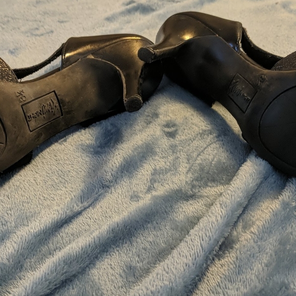 Fioni Night Black Heels - Picture 2 of 2